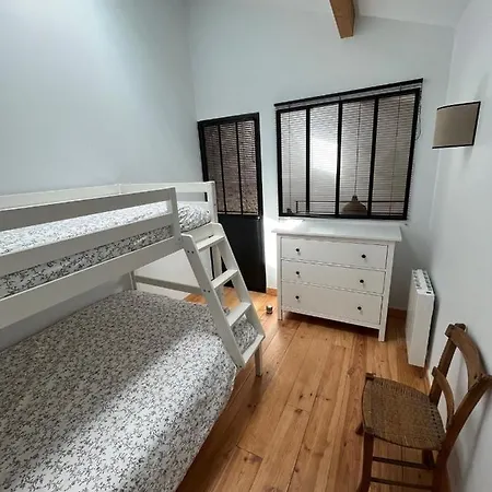 Du Chateau La Fon Du Berger Hébergement de vacances
