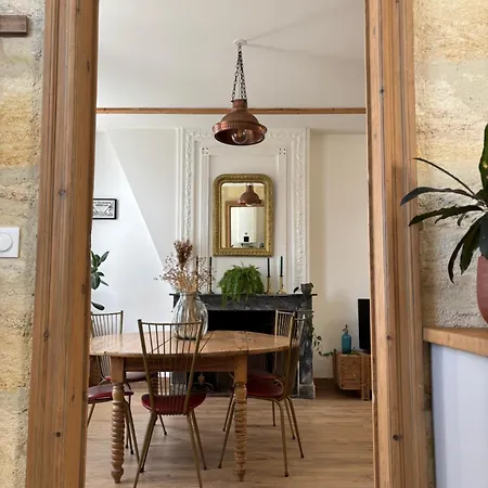 Du Chateau La Fon Du Berger *