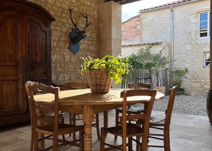 Chateau La Fon Du Berger Dom wakacyjny